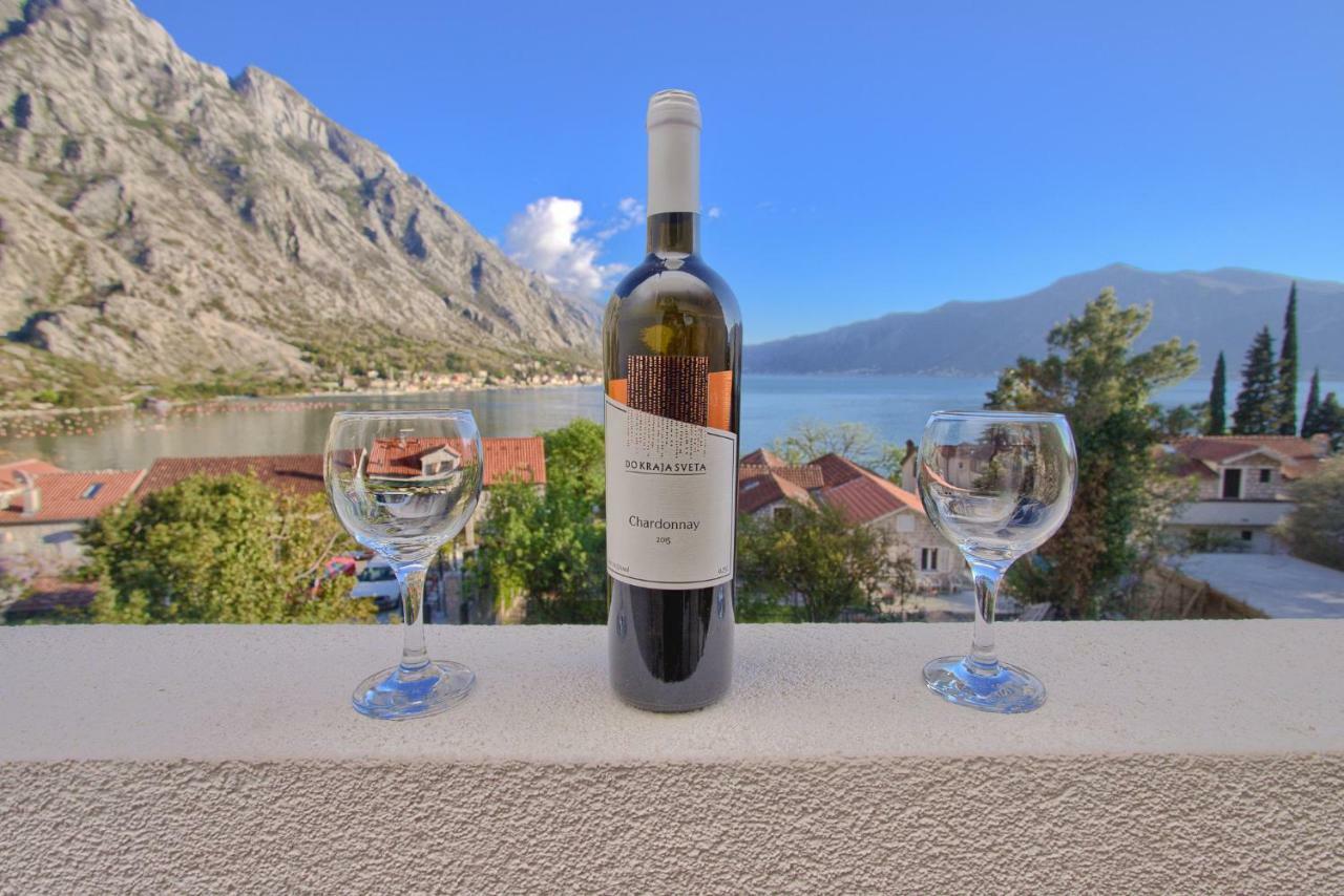 Sea Star Luxury Apartment Kotor Bagian luar foto
