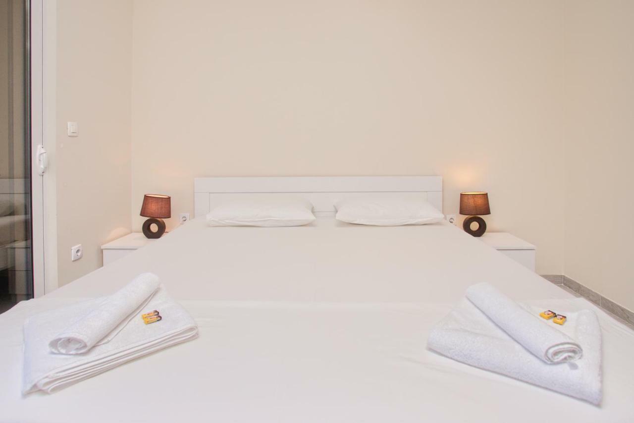 Sea Star Luxury Apartment Kotor Bagian luar foto