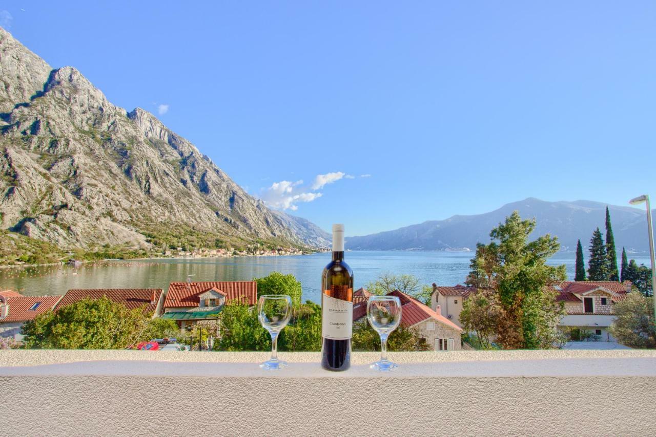 Sea Star Luxury Apartment Kotor Bagian luar foto
